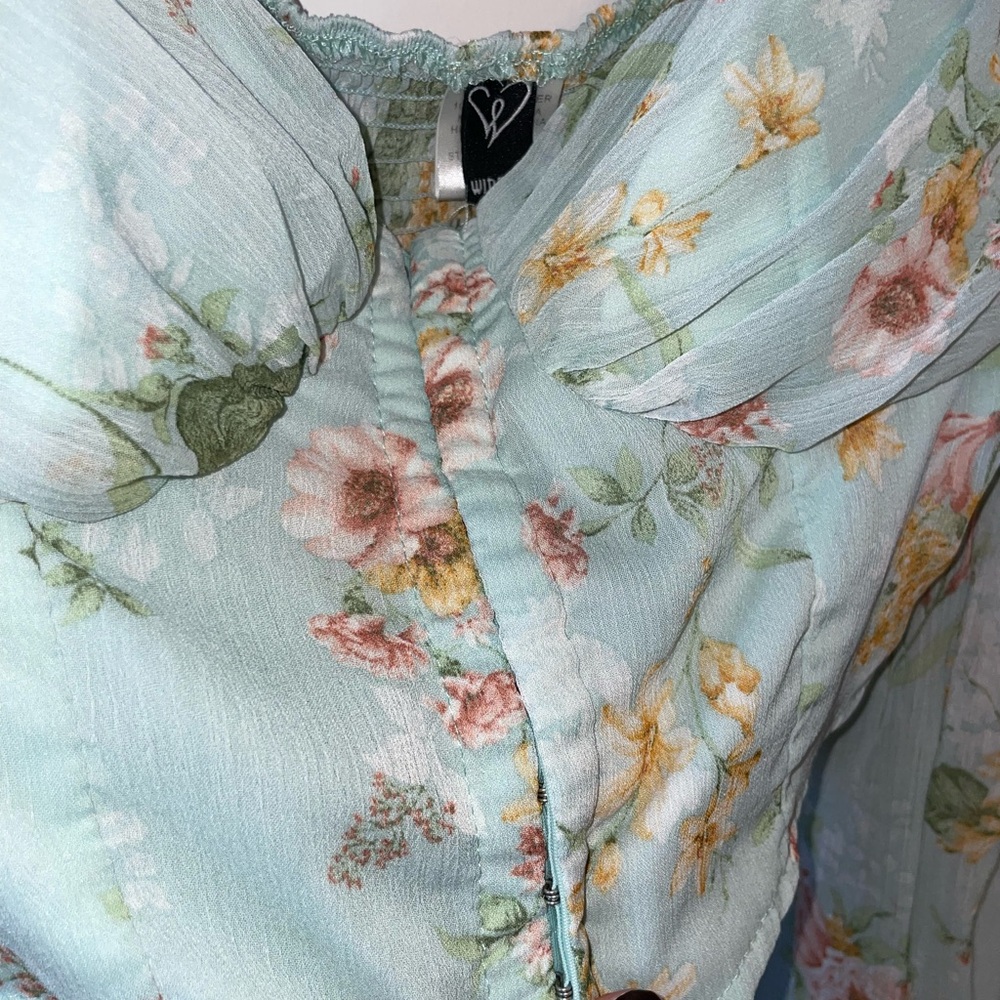 Floral Chiffon Crop Top - Picture 8 of 10